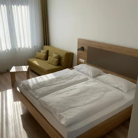 Sonne Hotel *