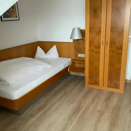 Hotel Sonne Hohenstadt (Goppingen)